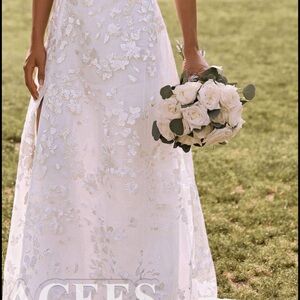 Elegant White Floral Skirt